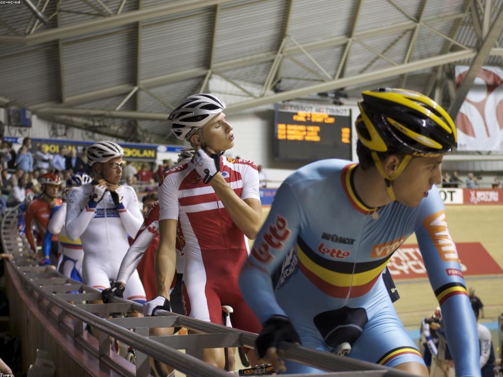 សកម្មភាពអ្នកឈ្នះ៖ ការប្រកួតប្រជែងនិងការប្រឹងប្រែង