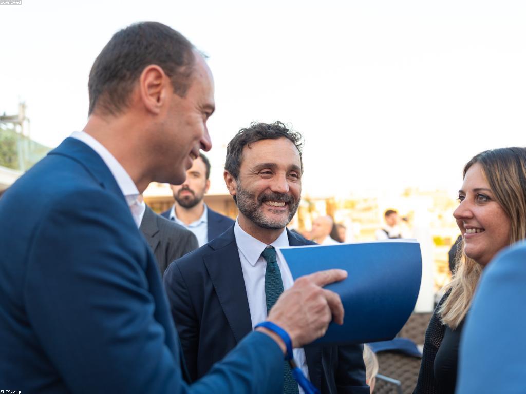 យុទ្ធសាស្ត្រច្នៃប្រឌិតសម្រាប់ការលូតលាស់យ៉ាងចីរភាព